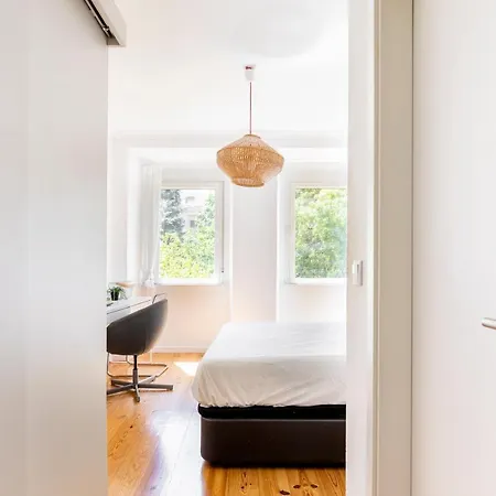 Comfy 3 Bedroom Campo De Ourique * Lisbon