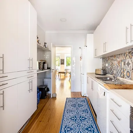 Comfy 3 Bedroom Campo De Ourique * Lisbon